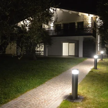 Fior Di Magnolia فندق مبيت وإفطار Moniga del Garda